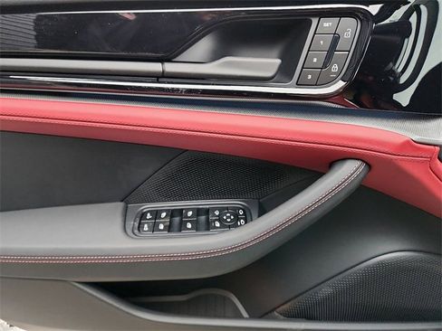 New 2026 Porsche Panamera 4 image 15