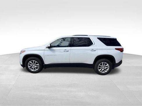 Used 2018 Chevrolet Traverse LT FWD image 3