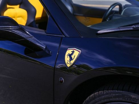 Used 2013 Ferrari 458 Spider RWD image 20