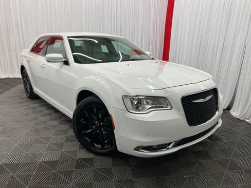 Used 2017 Chrysler 300 Limited w/ 300 Premium Group AWD/4WD image 1