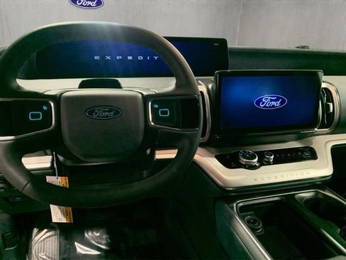 New 2026 Ford Expedition Max Active AWD/4WD image 8