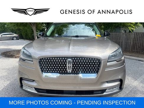 Used 2020 Lincoln Aviator Reserve w/ Equipment Group 201A AWD/4WD image 2