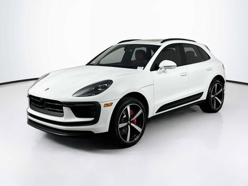 Certified 2025 Porsche Macan S AWD/4WD image 1