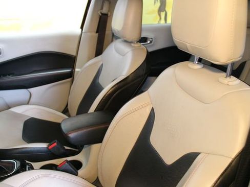 Used 2021 Jeep Compass Limited AWD/4WD image 18