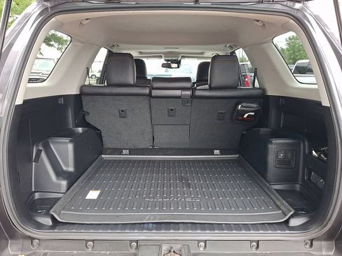 Used 2021 Toyota 4Runner Venture w/ Moonroof Package AWD/4WD image 36