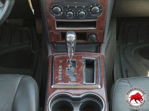 Used 2009 Chrysler 300 Touring RWD image 21