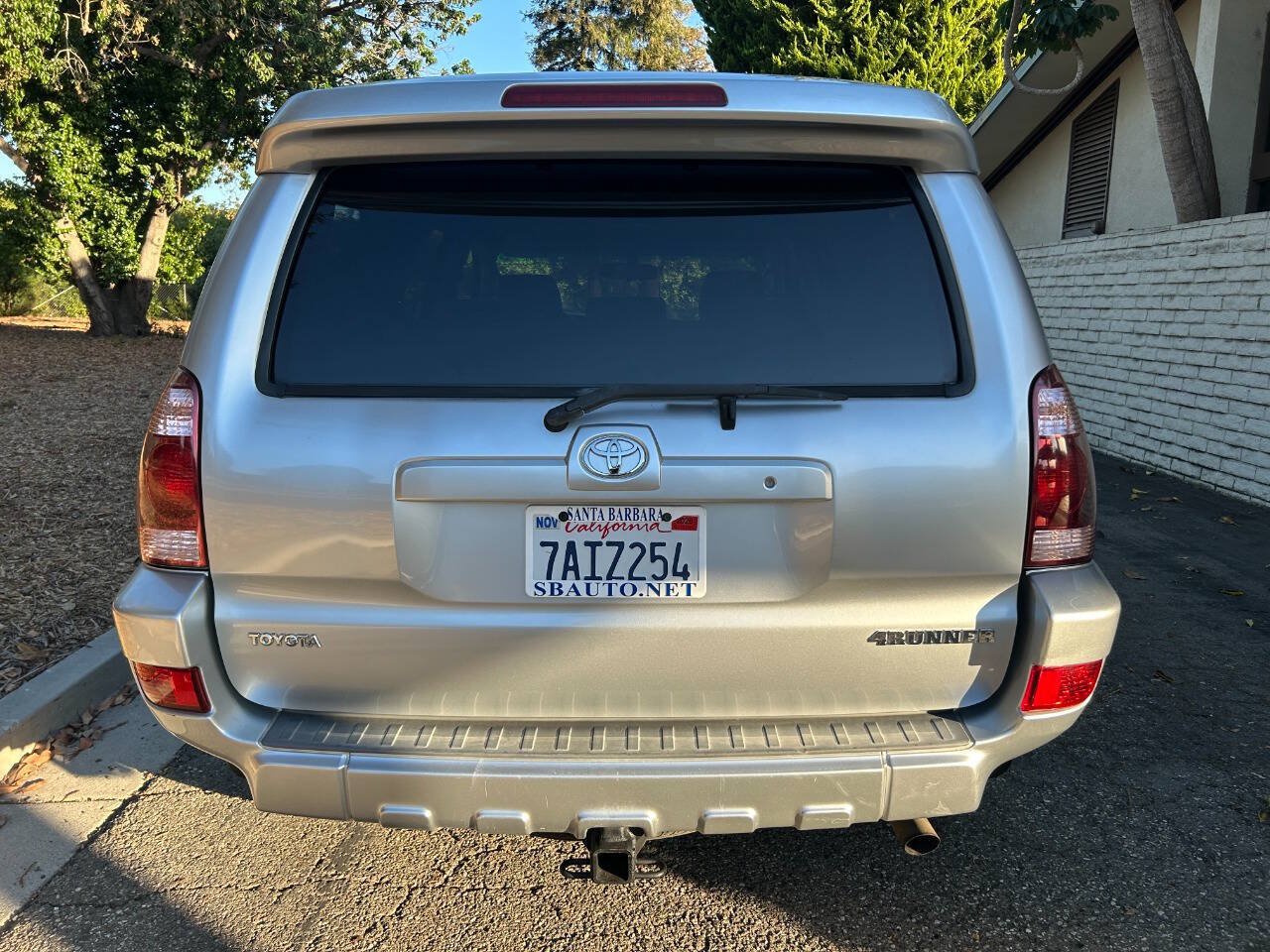 Used 2005 Toyota 4Runner SR5 AWD/4WD image 17