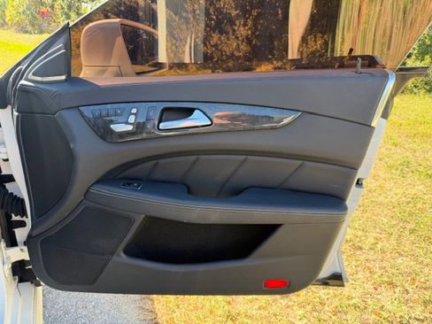 Used 2015 Mercedes-Benz CLS 400 4MATIC image 13