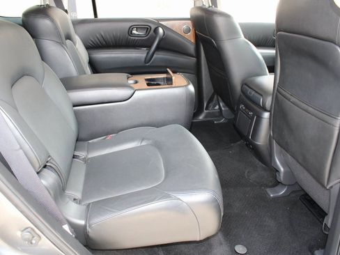 Used 2023 Nissan Armada SL w/ Captain's Chairs Package image 19