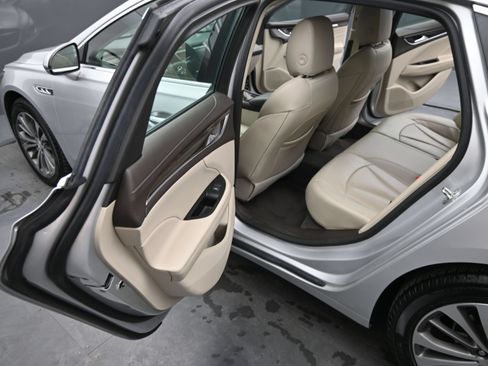 Used 2017 Buick LaCrosse Essence FWD image 15