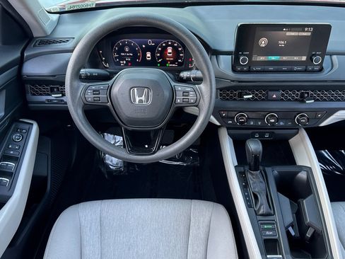 Used 2023 Honda Accord EX image 28
