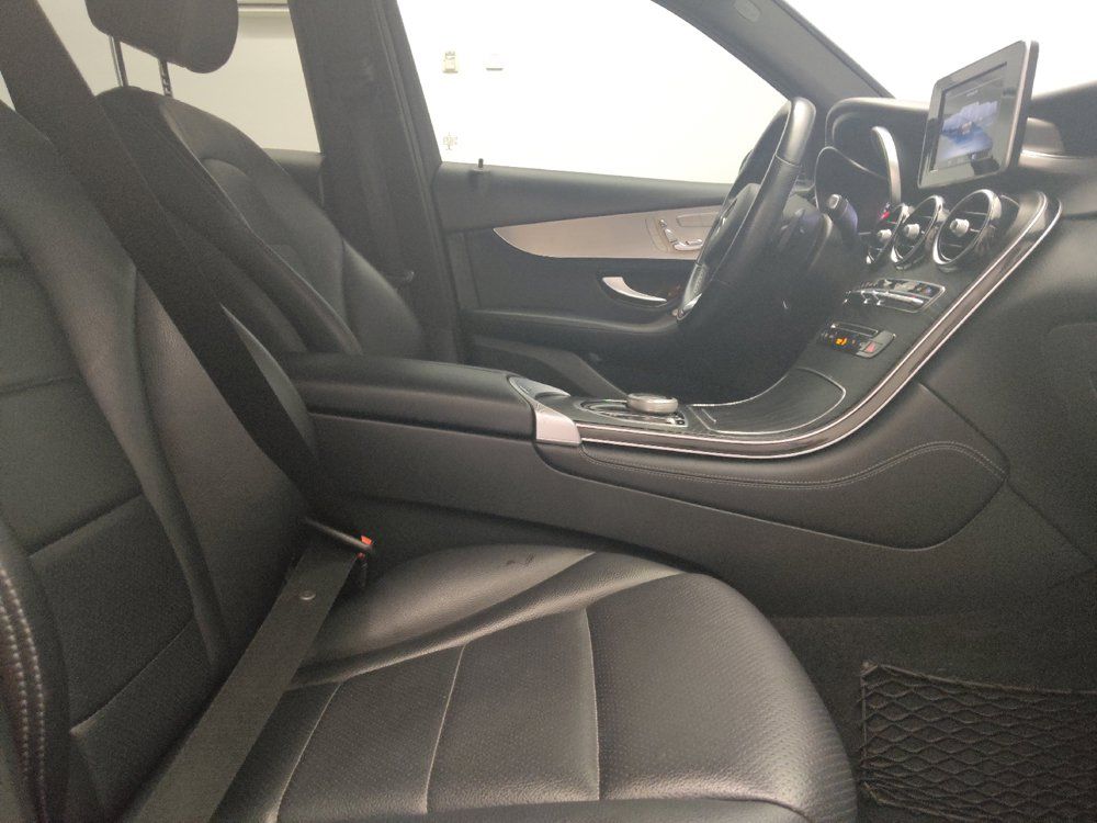 Used 2019 Mercedes-Benz GLC 300 image 21