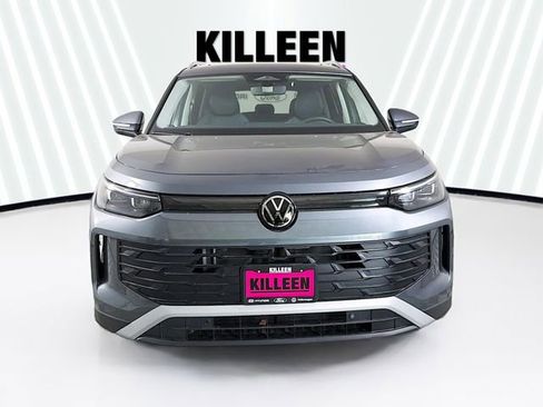 New 2026 Volkswagen Tiguan SE image 2