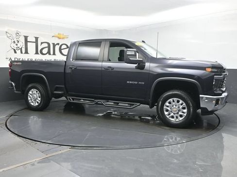 Used 2024 Chevrolet Silverado 2500 LT w/ Convenience Package AWD/4WD image 6