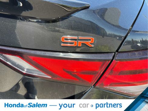 Used 2025 Nissan Sentra SR FWD image 7