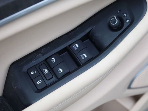 New 2026 Jeep Grand Cherokee L Limited image 12