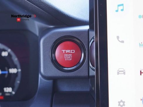 Used 2025 Toyota 4Runner TRD Off-Road Premium image 26