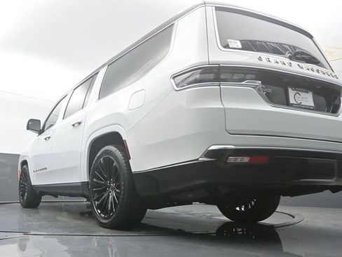 Used 2024 Jeep Grand Wagoneer L Series III image 53