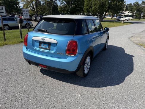 Used 2015 MINI Cooper 4-Door Hardtop FWD image 5