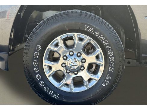 Used 2024 RAM 2500 Laramie AWD/4WD image 10