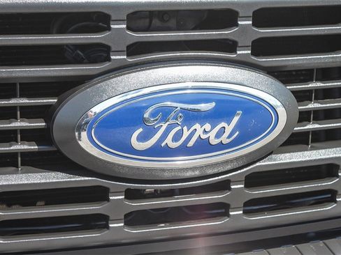 Used 2023 Ford F250 XL w/ XL Chrome Package image 6