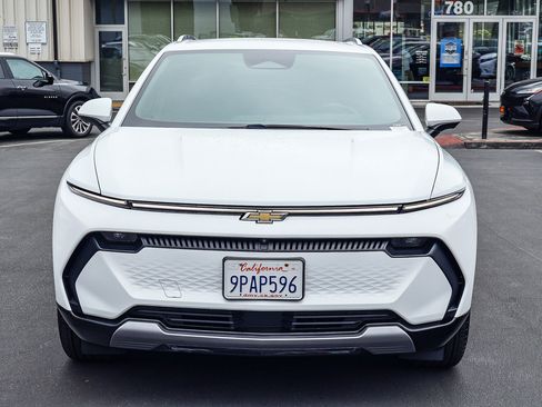 Used 2024 Chevrolet Equinox EV LT FWD image 18