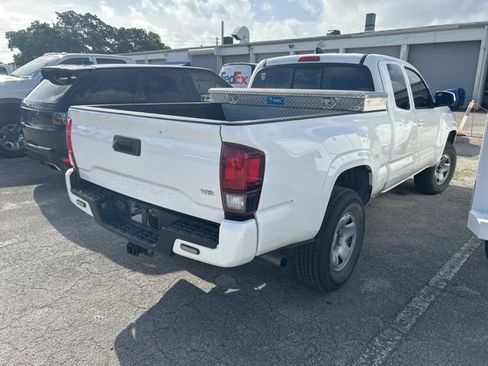 Used 2023 Toyota Tacoma SR image 9