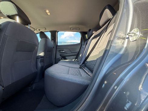 Used 2025 Nissan Kicks SV image 23