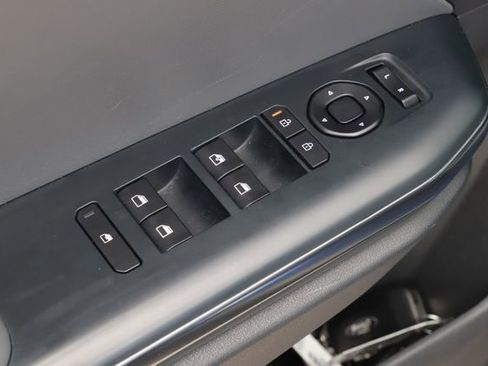 Used 2025 Kia K4 FWD image 17