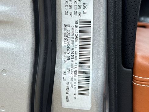 Used 2015 Jeep Grand Cherokee SRT w/ Trailer Tow Group IV AWD/4WD image 34