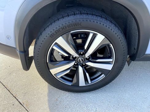 Used 2023 Nissan Rogue Platinum AWD/4WD image 21
