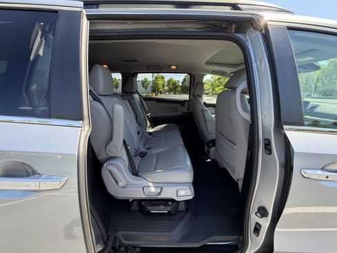 Used 2018 Honda Odyssey EX-L image 16