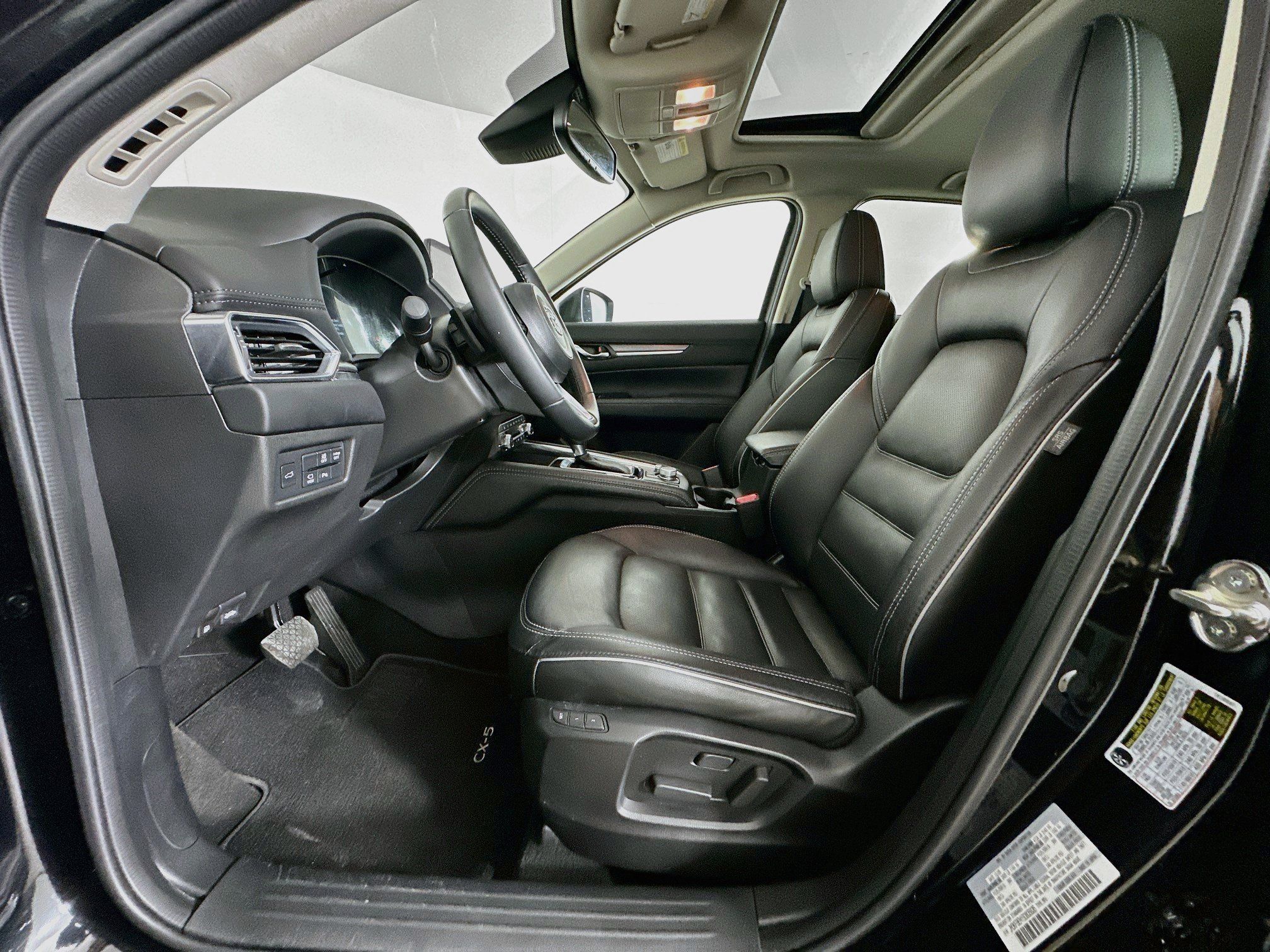 Used 2025 MAZDA CX-5 AWD 2.5 S w/ Premium Plus Pkg image 13