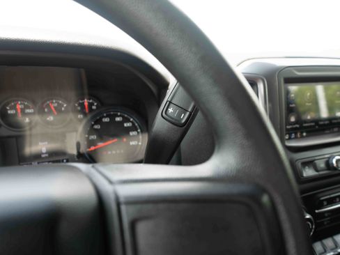 Used 2024 Chevrolet Silverado 1500 Custom Trail Boss w/ LPO, Dark Essentials Package AWD/4WD image 14