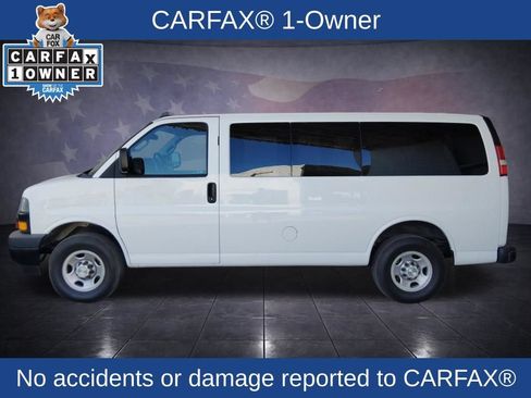 Used 2023 Chevrolet Express 3500 LS RWD image 2