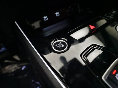 New 2026 Audi A6 Premium Plus AWD/4WD image 32
