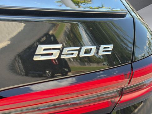 New 2027 BMW 550e xDrive AWD/4WD image 31