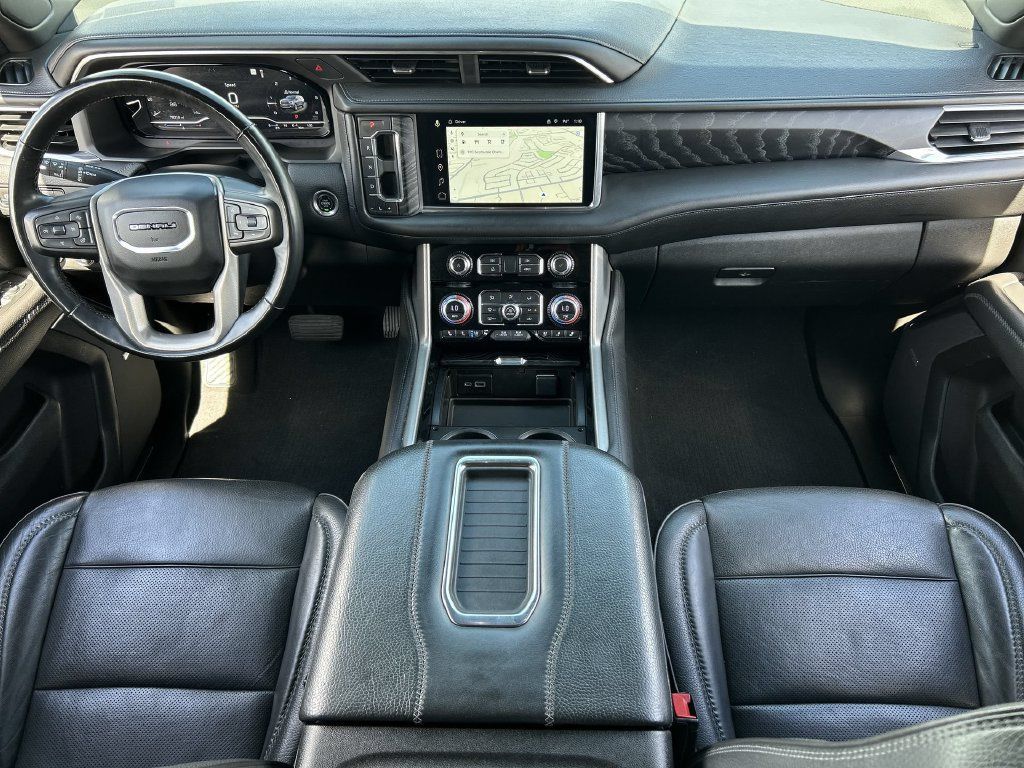 Used 2023 GMC Yukon XL Denali RWD image 21