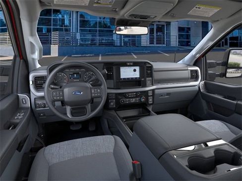 New 2026 Ford F450 XLT w/ 360-Degree Camera Package image 9
