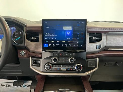 Used 2024 Ford Expedition Limited image 14