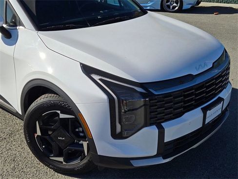 New 2026 Kia Sportage EX image 3