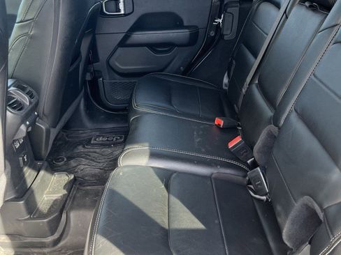 Used 2020 Jeep Wrangler Unlimited Sahara image 8