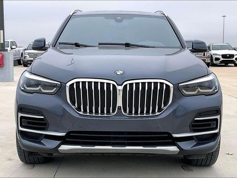 Used 2022 BMW X5 xDrive40i w/ Luxury Seating Package image 3