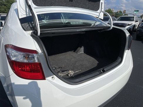 Used 2014 Toyota Corolla S image 34