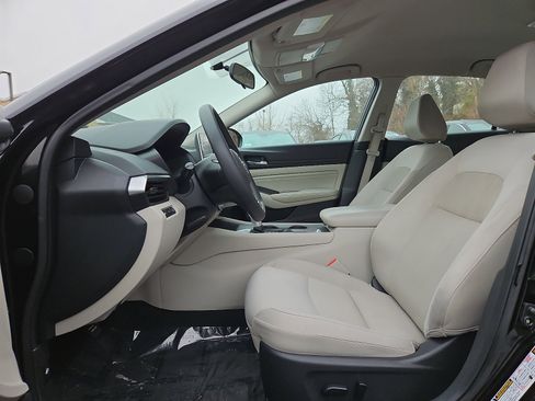 Certified 2020 Nissan Altima 2.5 S image 12