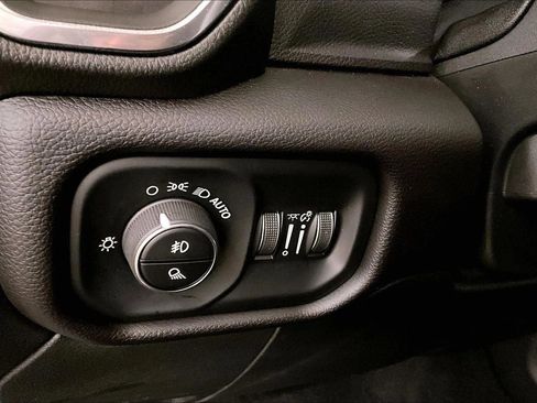 Used 2024 RAM 3500 Laramie image 30