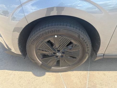 Certified 2025 Nissan Murano SV AWD/4WD image 9