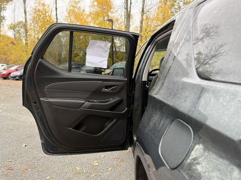 Used 2019 Chevrolet Traverse LT image 29