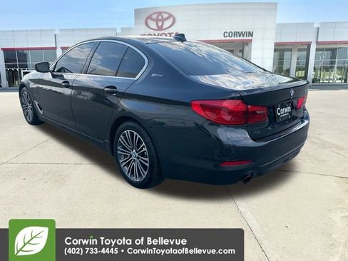 Used 2019 BMW 530e xDrive w/ Convenience Package image 6