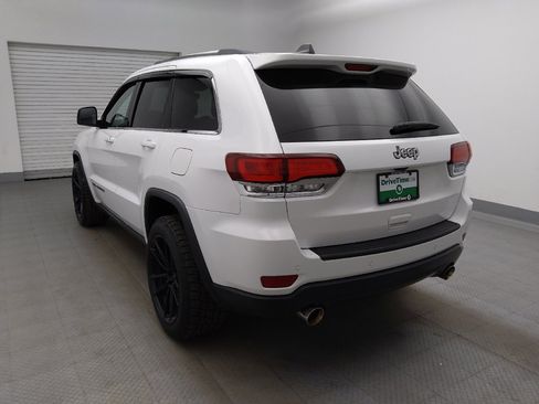 Used 2020 Jeep Grand Cherokee Laredo w/ Laredo X Package RWD image 5